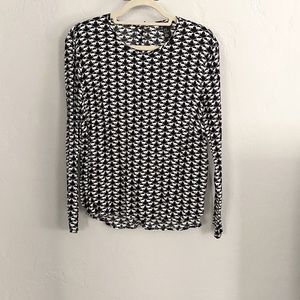 🌟 H&M Black & White Modern Animal Print Blouse
